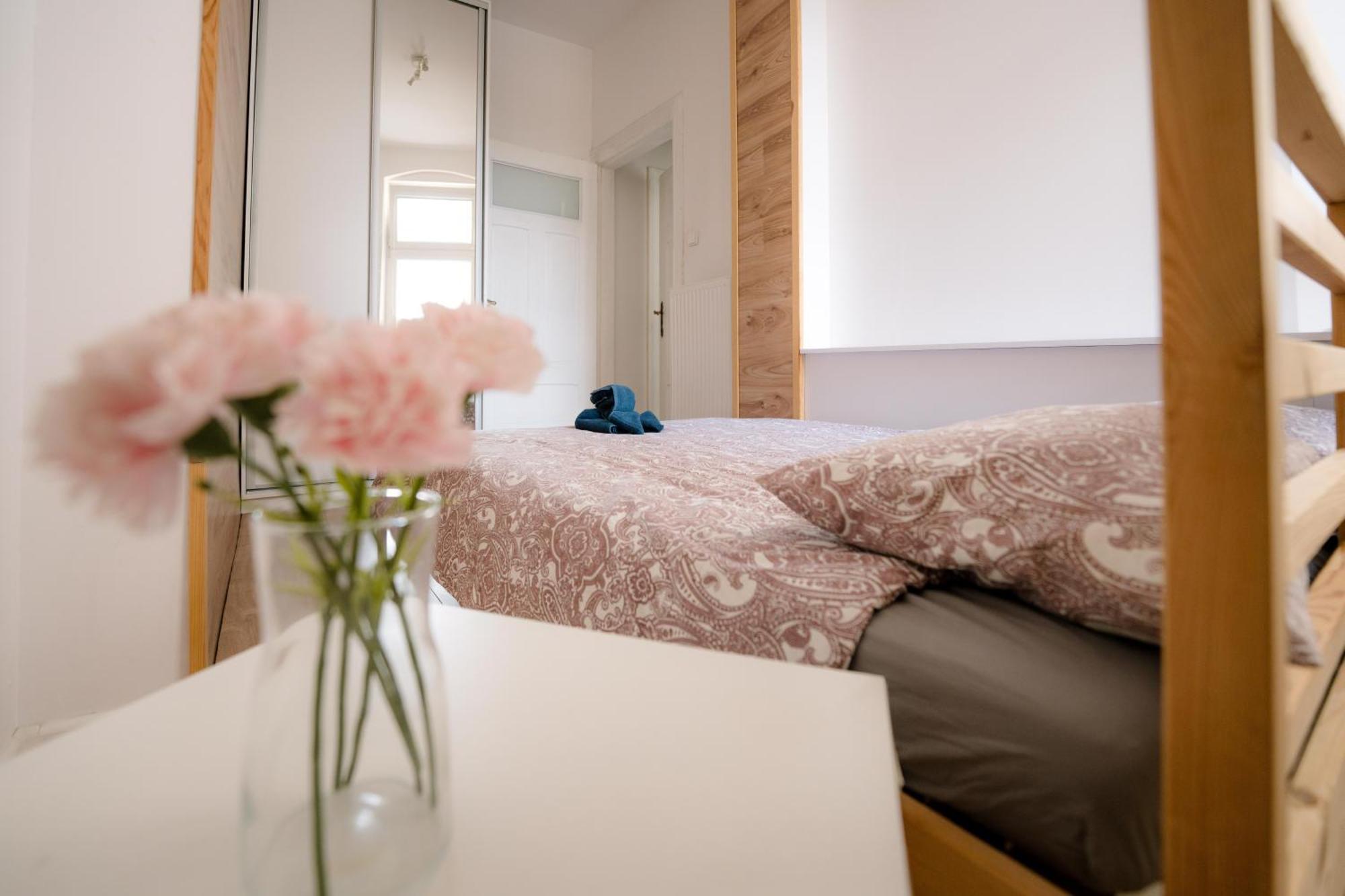 Restful Stay Apartment Грудзёндз Экстерьер фото